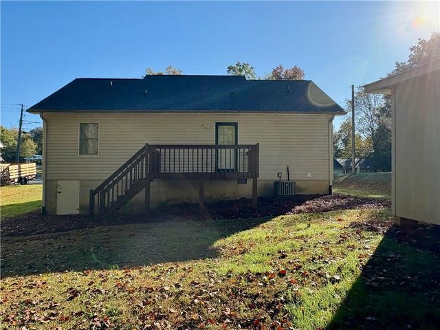 208 Maple S Street, Dawsonville, GA 30534