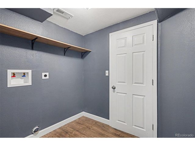 17857 E Arizona Ave, Aurora, CO 80017