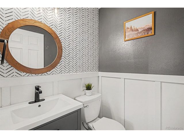 17857 E Arizona Ave, Aurora, CO 80017