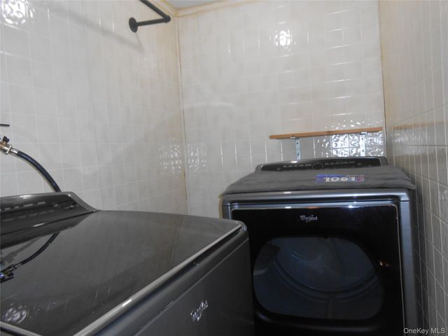 63 Lindbergh Place, Poughkeepsie, NY 12603