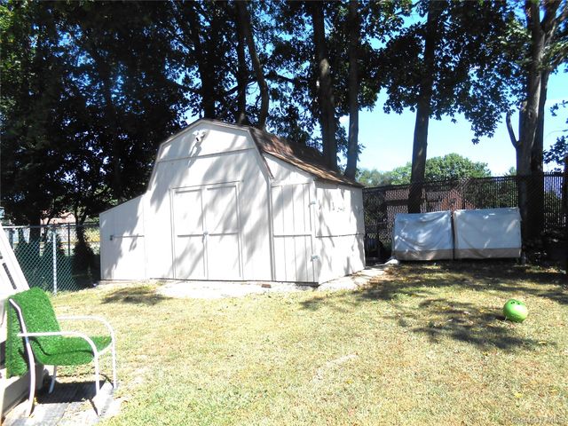 63 Lindbergh Place, Poughkeepsie, NY 12603