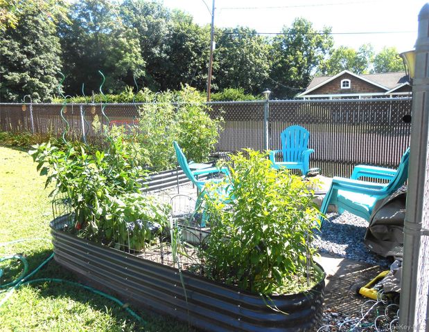 63 Lindbergh Place, Poughkeepsie, NY 12603