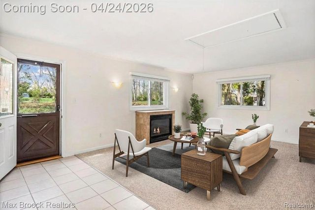 4550 Patrick Road, West Bloomfield, MI 48322