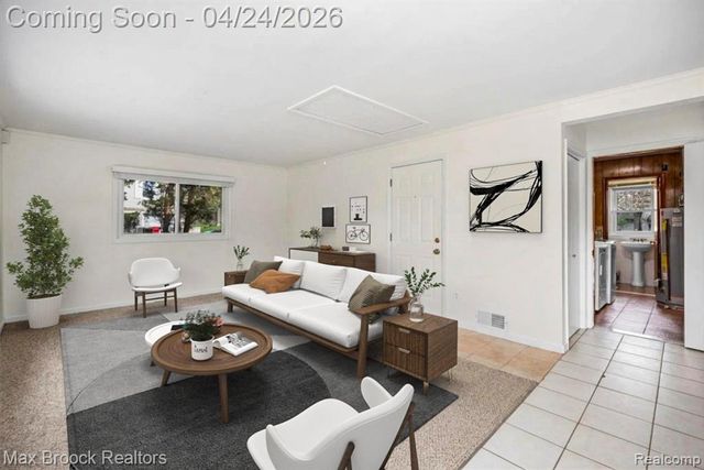 4550 Patrick Road, West Bloomfield, MI 48322