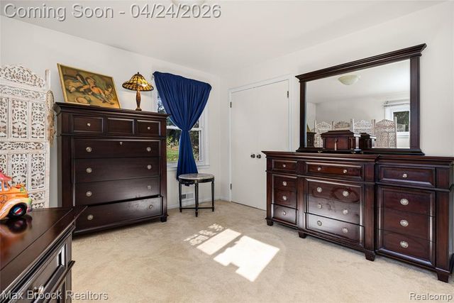 4550 Patrick Road, West Bloomfield, MI 48322