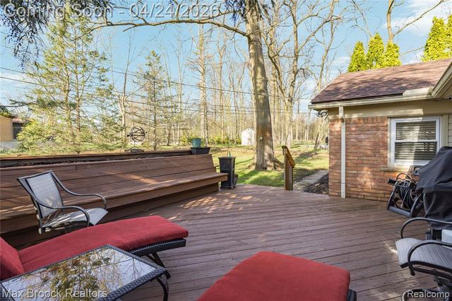 4550 Patrick Road, West Bloomfield, MI 48322