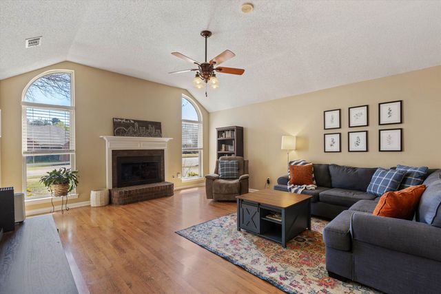 6830 NICOLE CV, Bartlett, TN 38135