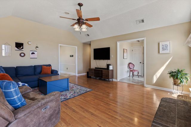 6830 NICOLE CV, Bartlett, TN 38135