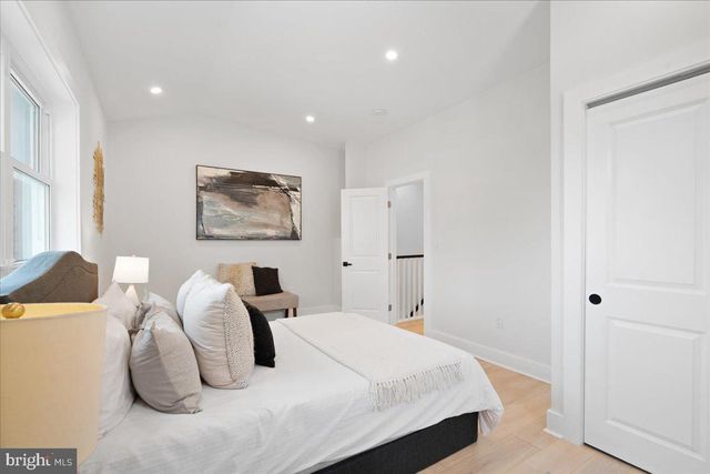5025 BLAINE ST NE, Washington, DC 20019
