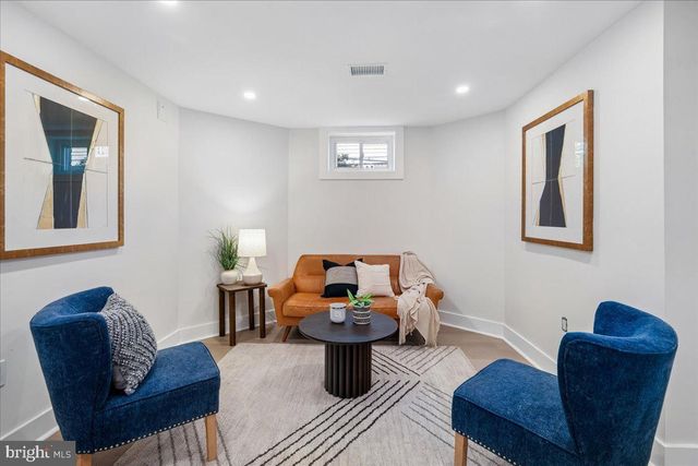 5025 BLAINE ST NE, Washington, DC 20019
