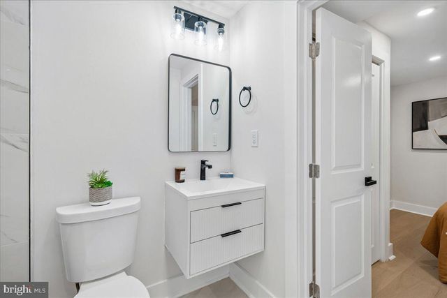 5025 BLAINE ST NE, Washington, DC 20019
