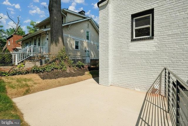 5025 BLAINE ST NE, Washington, DC 20019
