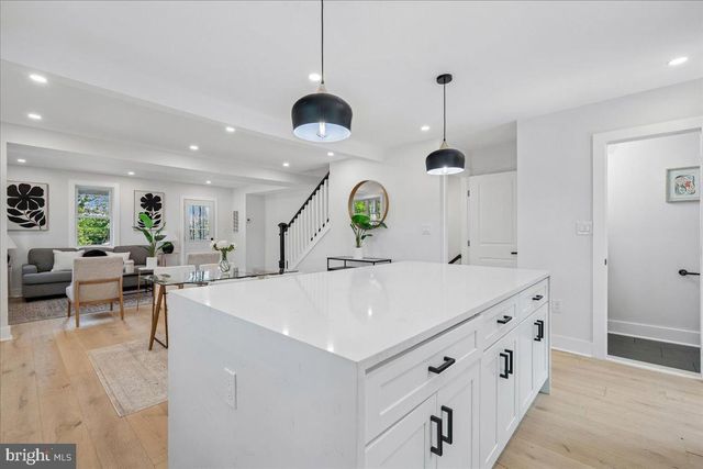 5025 BLAINE ST NE, Washington, DC 20019
