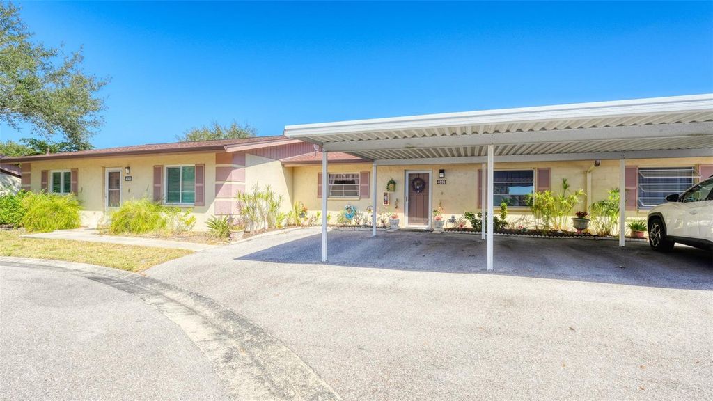 Image 31 of property listing at 4591 MOHICAN TRAIL 137, Sarasota, FL 34233
