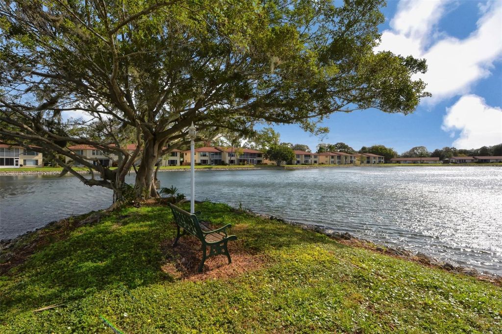 Image 38 of property listing at 4591 MOHICAN TRAIL 137, Sarasota, FL 34233