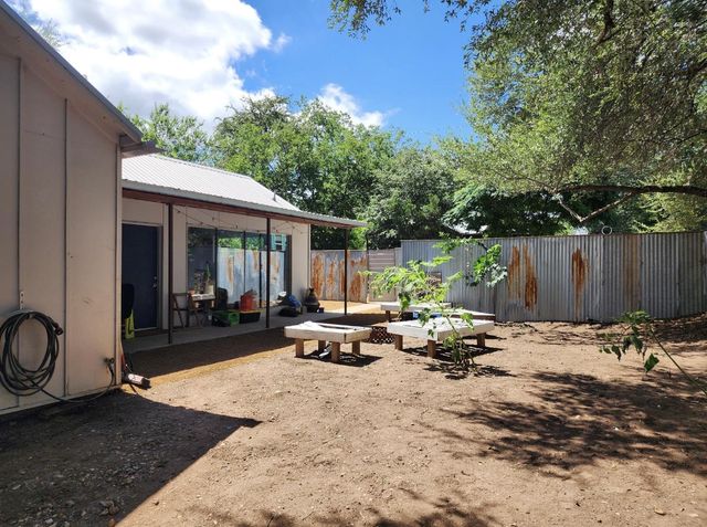 2006 E 13th ST 1 and 2, Austin, TX 78702