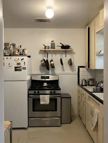 2006 E 13th ST 1 and 2, Austin, TX 78702