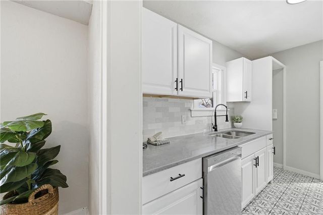 1701 Cleveland Avenue, Kansas City, KS 66104
