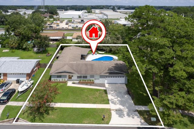 939 N Grove Park Dr, Orange Park, FL 32073