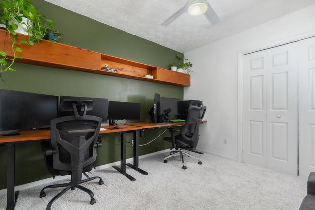 939 N Grove Park Dr, Orange Park, FL 32073