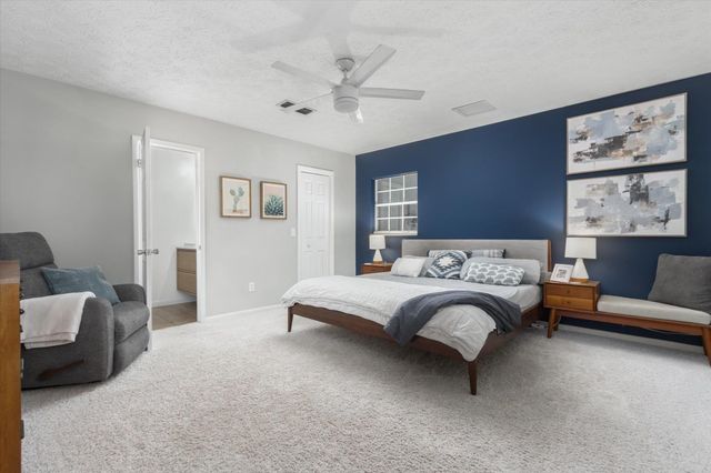 939 N Grove Park Dr, Orange Park, FL 32073