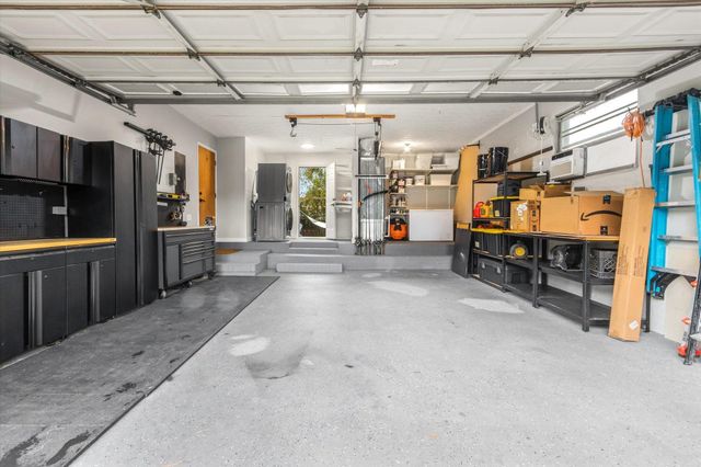 939 N Grove Park Dr, Orange Park, FL 32073