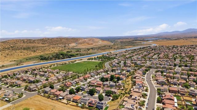 2755 Senna, Palmdale, CA 93551