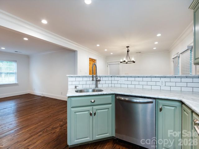 3109 Forest Lawn Drive, Matthews, NC 28104