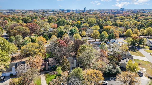 7921 Carmel Oaks Court, Charlotte, NC 28226