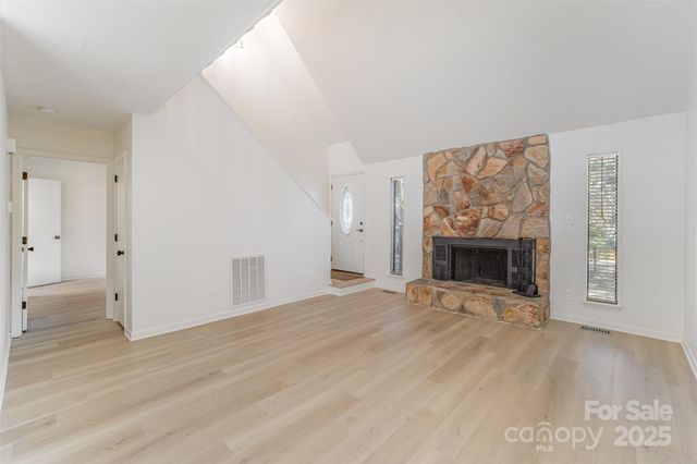 7921 Carmel Oaks Court, Charlotte, NC 28226