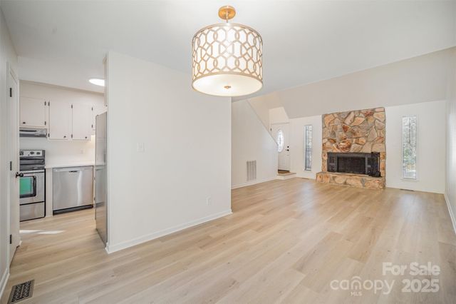 7921 Carmel Oaks Court, Charlotte, NC 28226