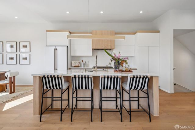 1392 Rhode Island Street, San Francisco, CA 94107