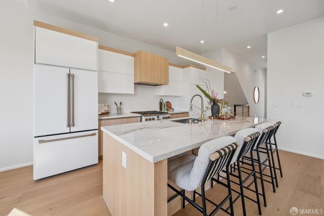 1392 Rhode Island Street, San Francisco, CA 94107