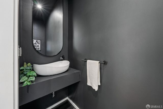 1392 Rhode Island Street, San Francisco, CA 94107