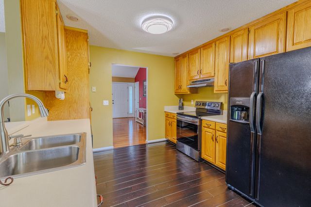 8514 River Cove Drive, Harrison, TN 37341