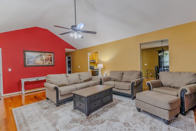 8514 River Cove Drive, Harrison, TN 37341