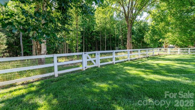235 Kendra Drive, Mooresville, NC 28117