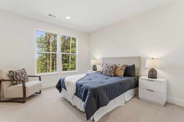 3126 Red Oak Drive, Saugatuck Twp, MI 49453
