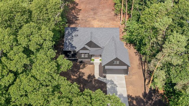3126 Red Oak Drive, Saugatuck Twp, MI 49453