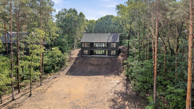 3126 Red Oak Drive, Saugatuck Twp, MI 49453