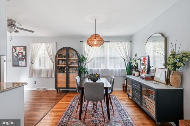 600 8TH ST, Riverton, NJ 08077