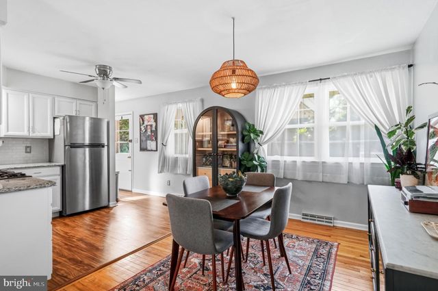 600 8TH ST, Riverton, NJ 08077