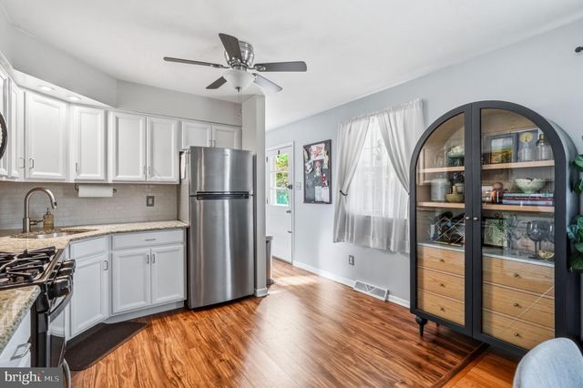 600 8TH ST, Riverton, NJ 08077