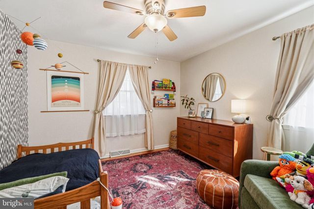 600 8TH ST, Riverton, NJ 08077