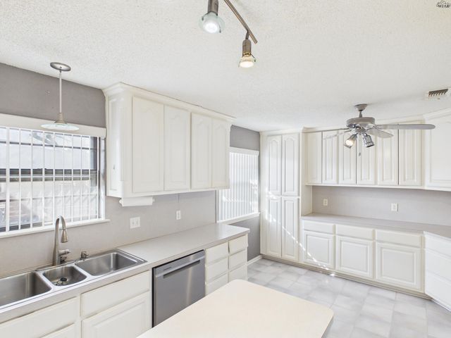 4929 BIG BEND DRIVE, Wichita Falls, TX 76310