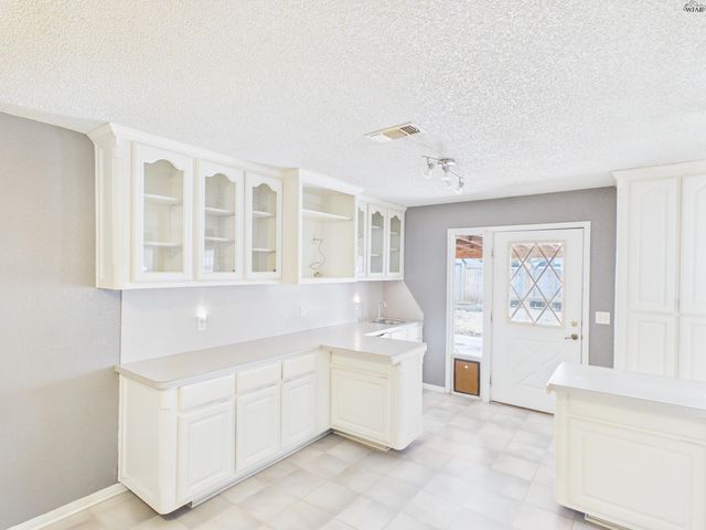 4929 BIG BEND DRIVE, Wichita Falls, TX 76310