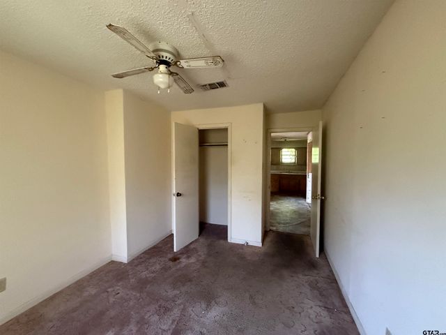 104 Lonnies Drive, Chandler, TX 75758