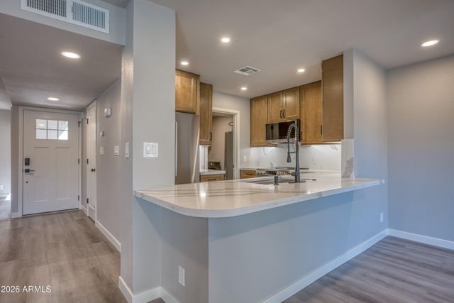 5631 N 79TH Street 2, Scottsdale, AZ 85250