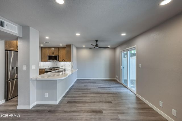 5631 N 79TH Street 2, Scottsdale, AZ 85250
