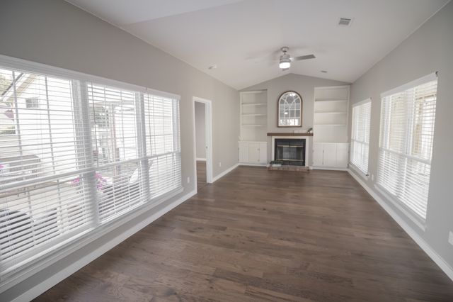 601 Laurel Hill Dr, Old Hickory, TN 37138
